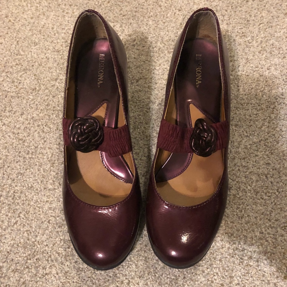 Maroon heels - Mare Jane style with flower detail